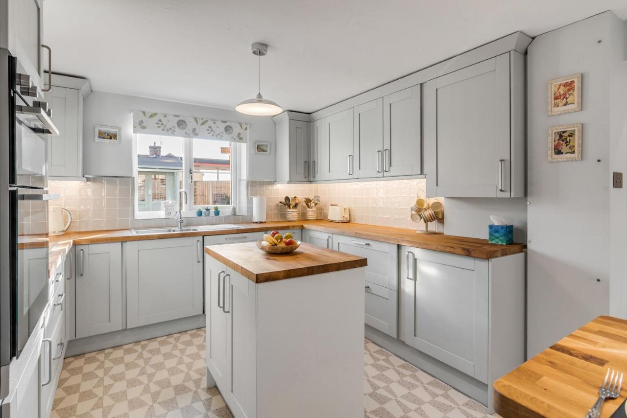 2br The Old Laundry Fast Wi-fi Free Parking Holiday home *